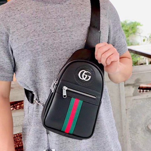Gucci Men's Crossbody Bag | Italian Full-Grain Leather | 30x18x7cm Anti-Theft Design