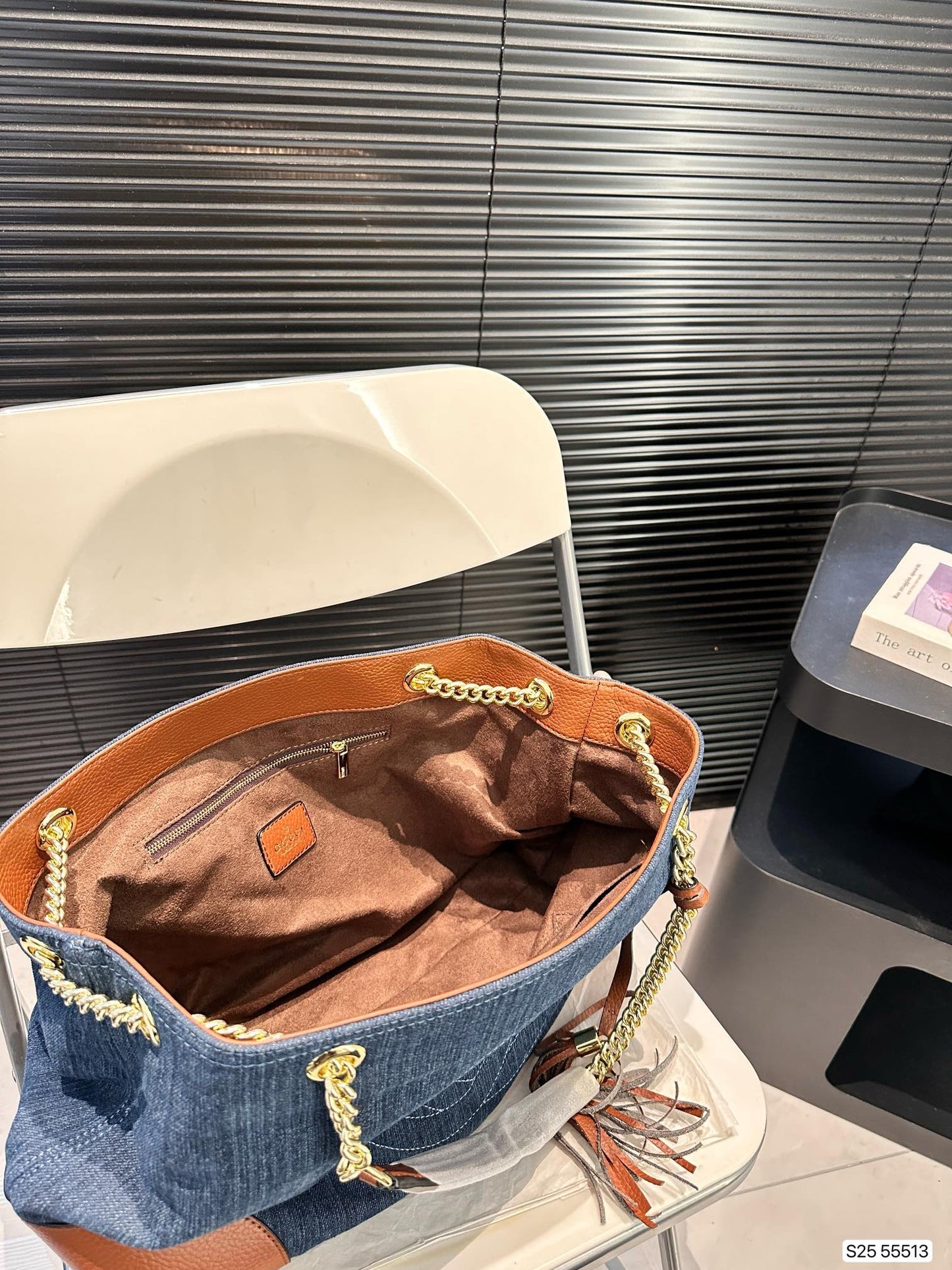 Gucci Soho Denim Fringe Tote – 38x27cm Spacious Design, Padded Chain Strap, Ultimate Travel Companion