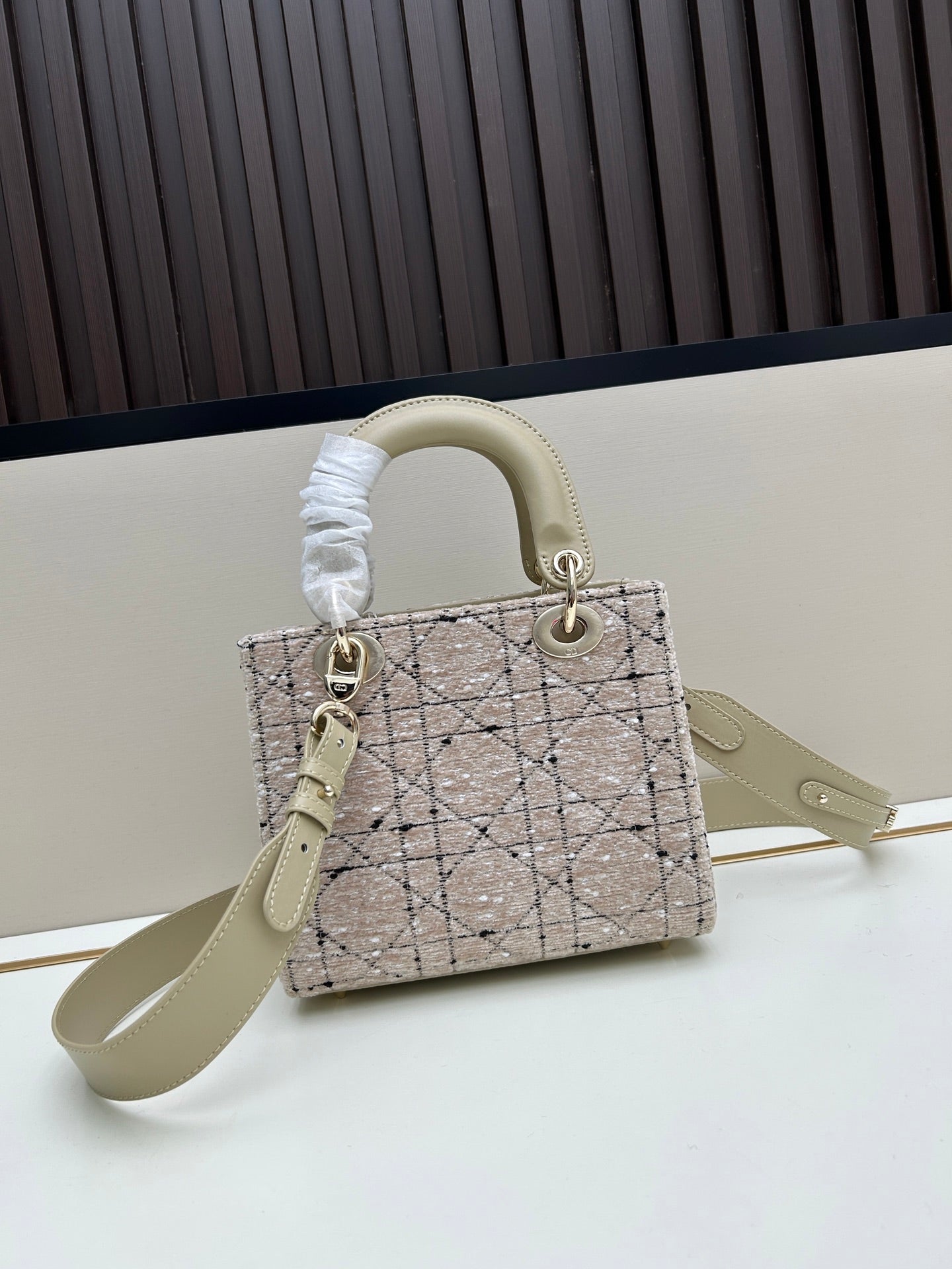 DIOR 2023 Tweed Freedom Edition Handbag | 20cm Black Cannage Embroidery with Gold Chain