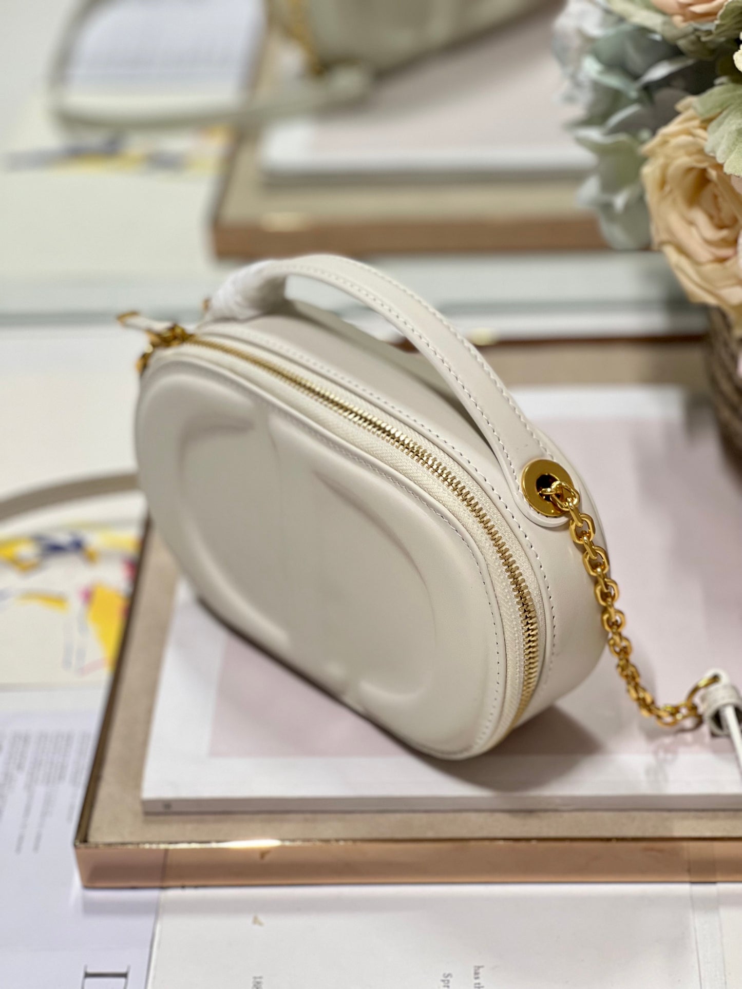 Dior CD Signature White Calfskin Camera Bag - Maria Grazia Chiuri's 2023 RTW Ellipse Crossbody with Detachable Chain Strap (Includes Dust Bag)