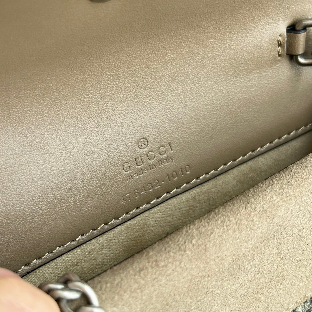 Gucci Dionysus Mini Bag – 16.5x10cm Iconic Size, Calfskin & Tiger Buckle, Entry-Level Street Style Icon