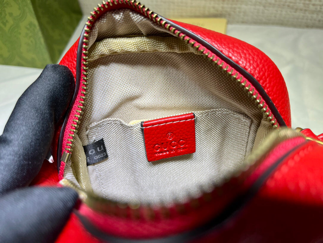 GUCCI Men's Vintage Logo Print Crossbody Bag | Mini Document Holder in Textured Leather