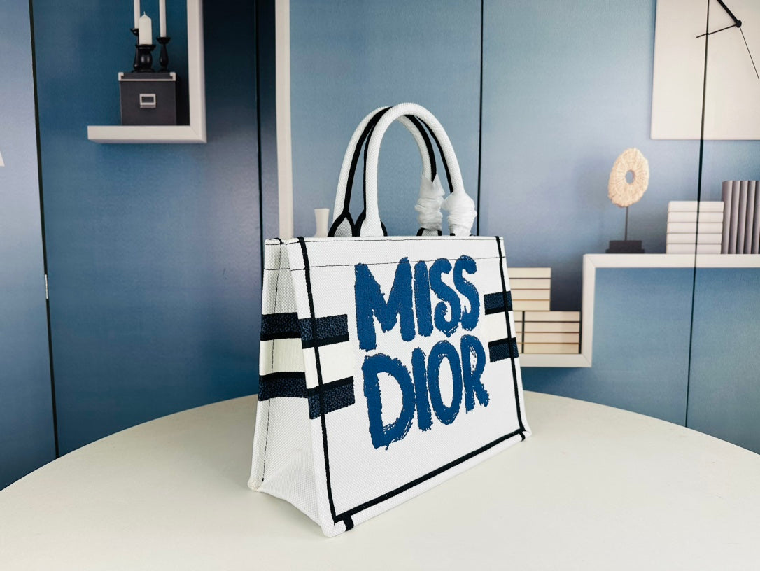 36cm Embroidered Tote Bag - Archival Canvas & Detachable Organizer (Designer-Inspired Work Bag)