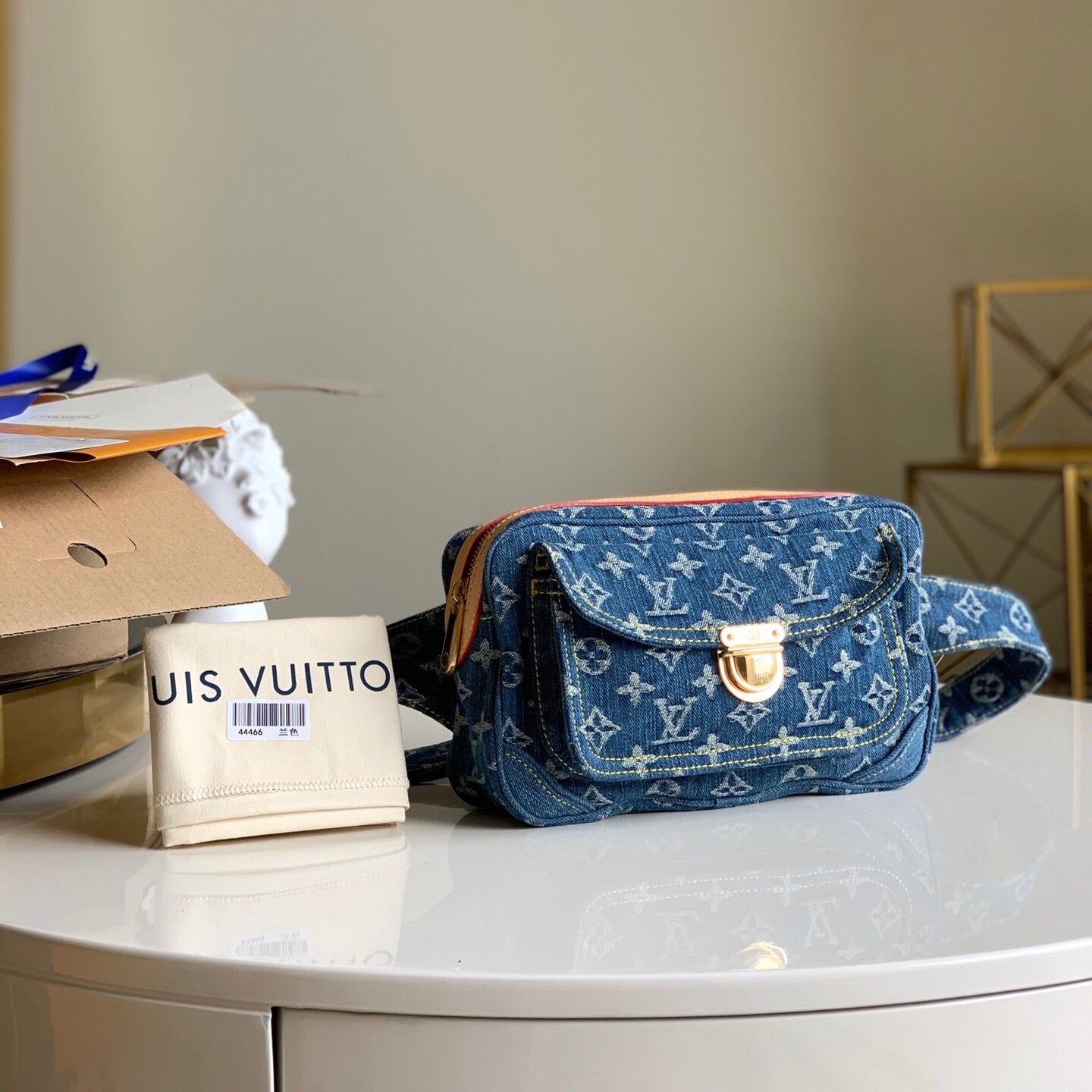 【RARE COLLECTIBLE】Louis Vuitton LV Vintage Limited Edition Denim Handbag | Timeless Retro Style | 25cm Classic Size | Full Set Packaging