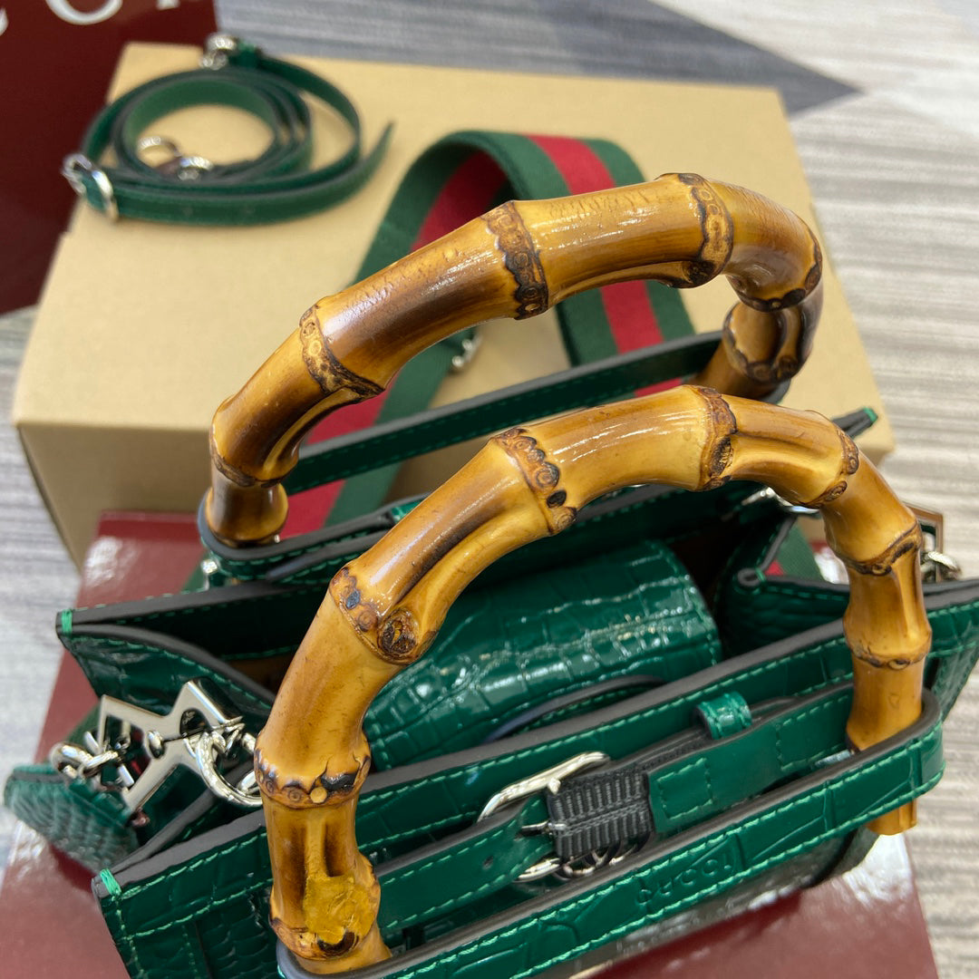 GUCCI 2023 Crocodile-Embossed Mini Backpack 20x16x10cm Fluorescent Buckle Bamboo Handle & Detachable Straps