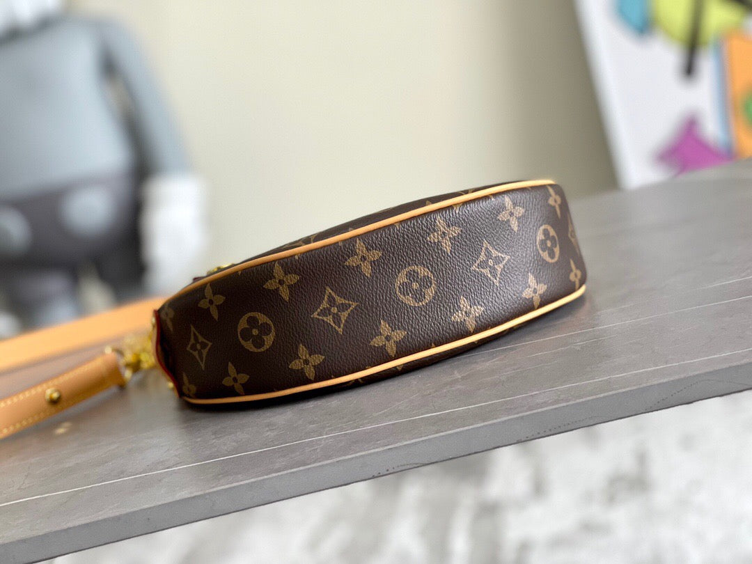 [Premium Original Leather] LV 2022 Early Spring Moon Bag 🌙 Top-Quality Replica with Full Packaging | 24cm Vintage Design, Comparable to Classic Pea Bag