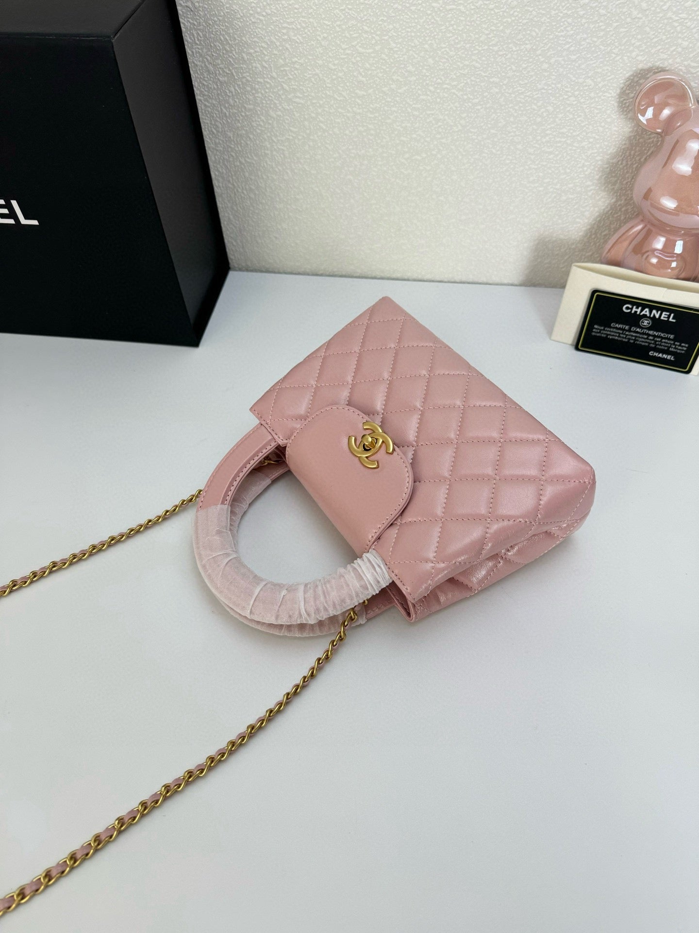 Chanel 24 Fall-Winter Camellia Bag | Virginie Viard's Timeless Symbol | 20cm Runway Masterpiece