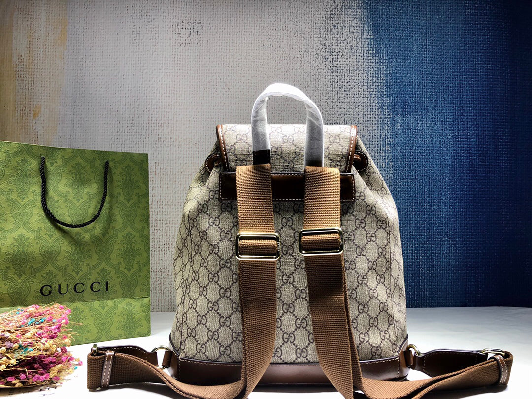 GUCCI Overture Series Vintage Mini Backpack with Feline Emblem | 26.5cm Retro-Modern Unisex Bag