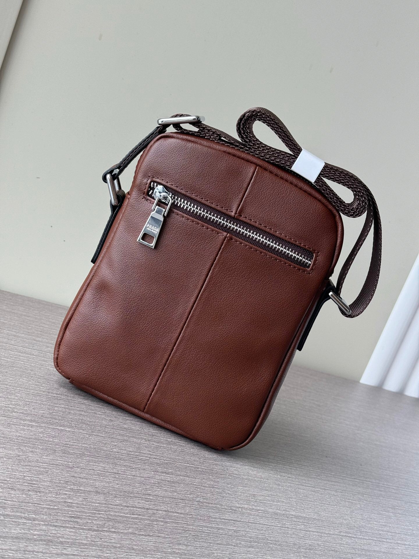 🔥 2025 Premium Phone Crossbody Bag - Italian Grain Leather + Triple-Zip Security | 19cm RFID Blocking | Black & Brown