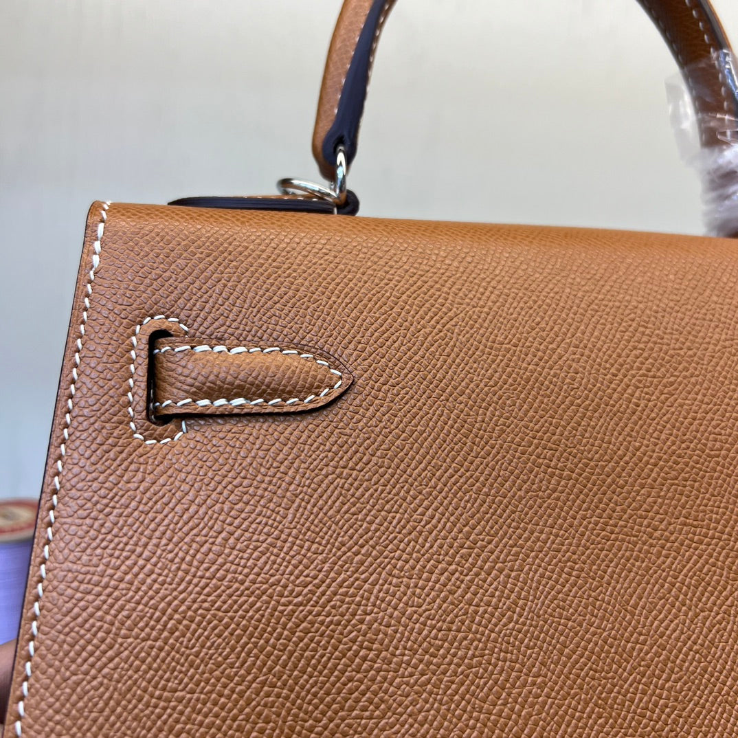 Hermès Kelly 28 Sellier Epsom Leather Bag - Beeswax Hand-Stitched with Palladium Hardware