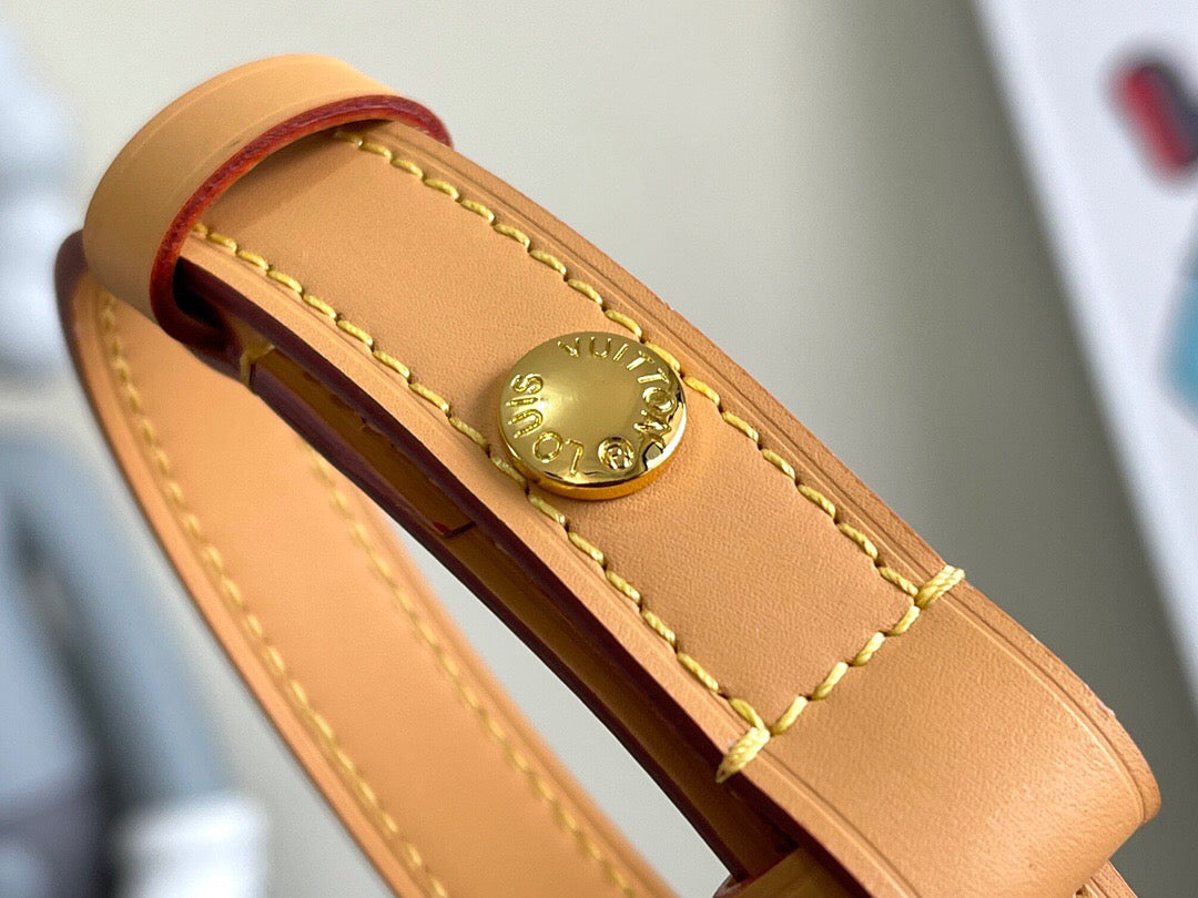 [Premium Original Leather] LV 2022 Early Spring Moon Bag 🌙 Top-Quality Replica with Full Packaging | 24cm Vintage Design, Comparable to Classic Pea Bag