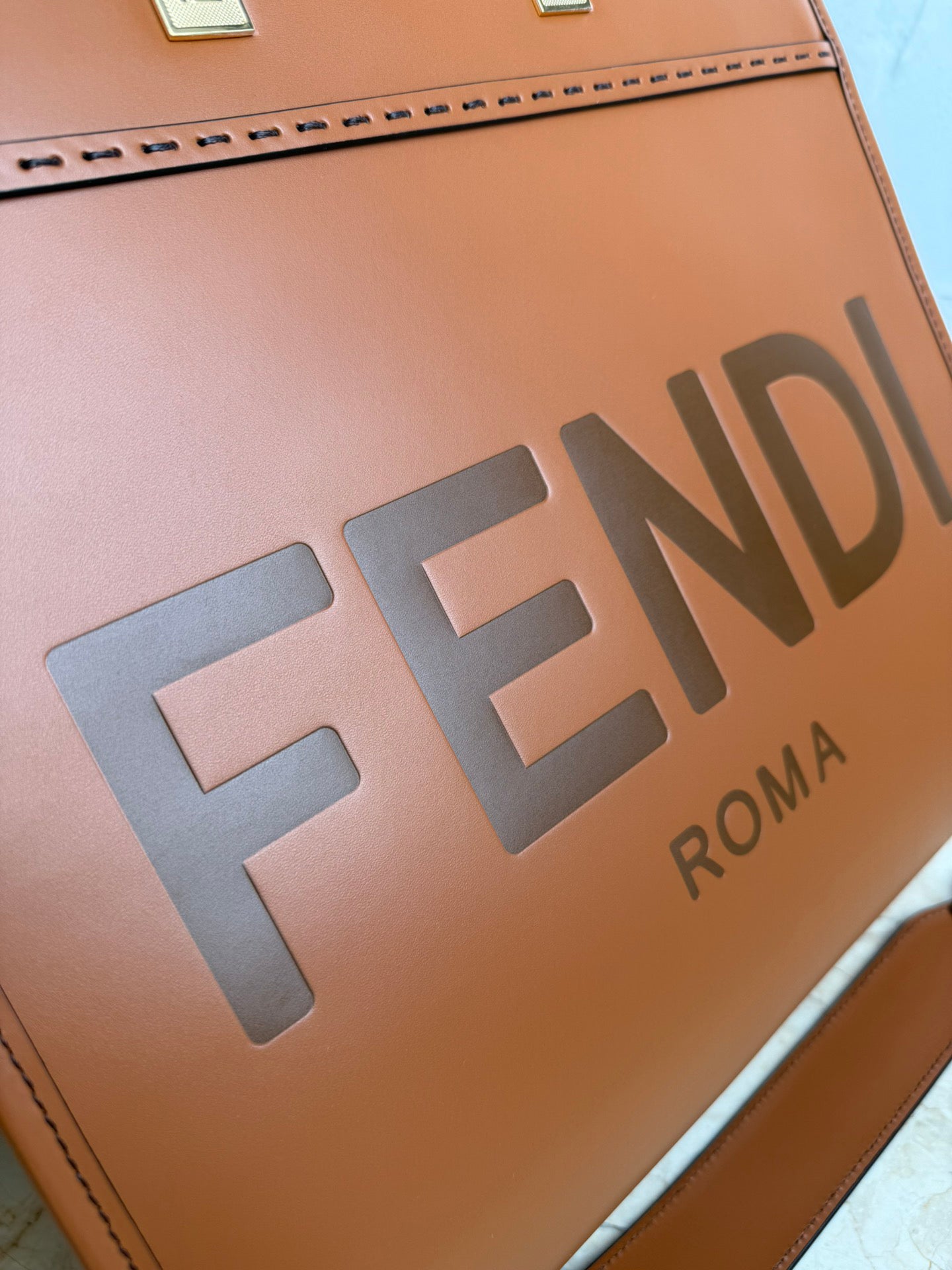 FENDI Sunshine Medium Brown Leather Tote Bag - Tortoiseshell Handles, Detachable Strap & Embossed Logo, Made in Italy