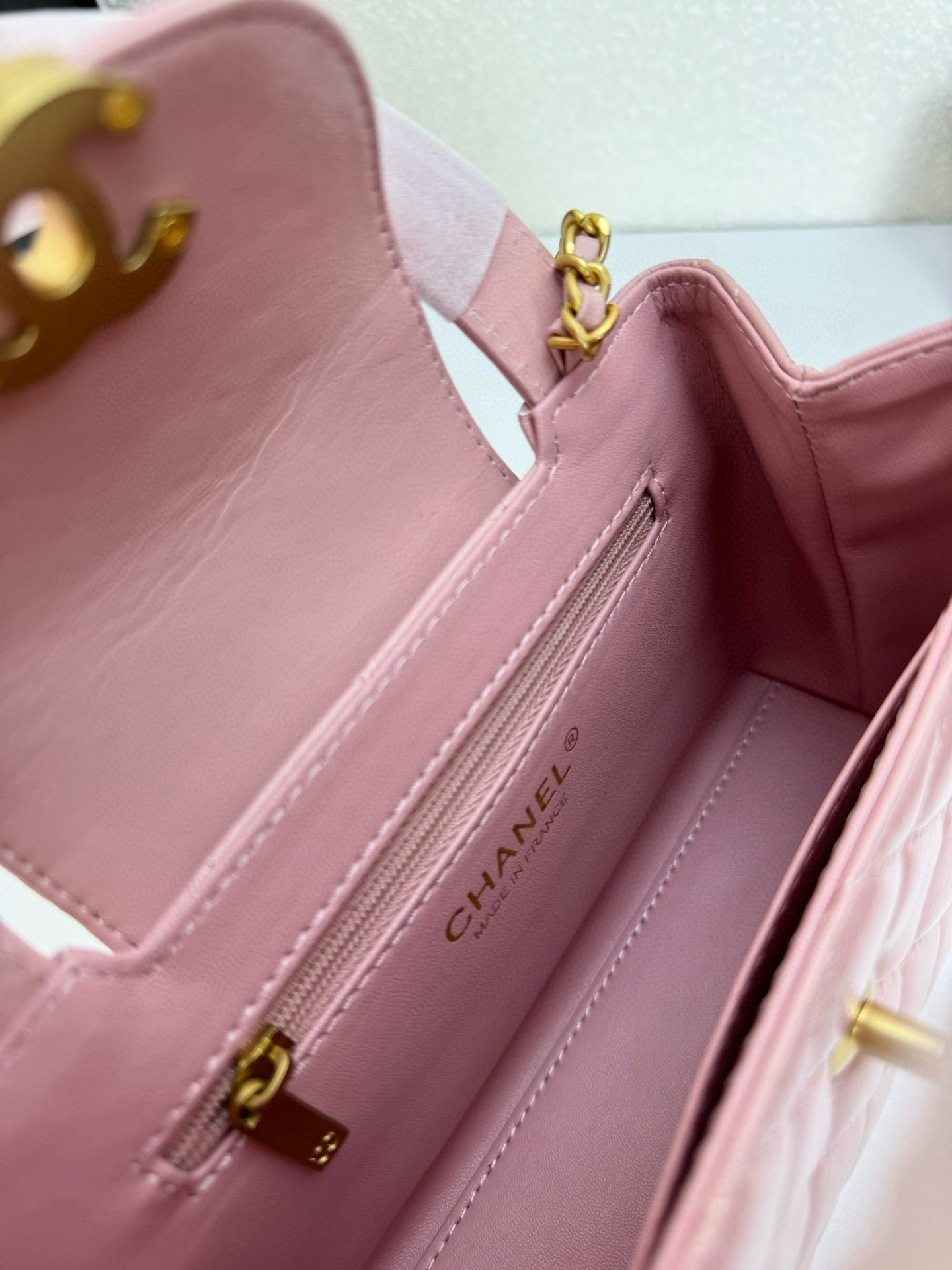 Chanel 24 Fall-Winter Camellia Bag | Virginie Viard's Timeless Symbol | 20cm Runway Masterpiece