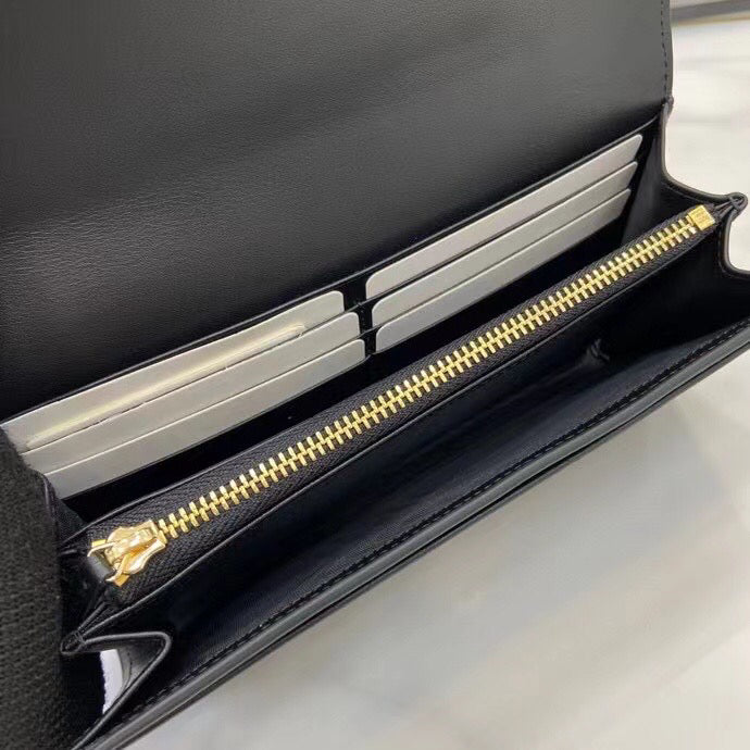 Gucci GG Monogram Long Wallet | Black Pebbled Leather with Antique Gold Closure | 19x10x3cm