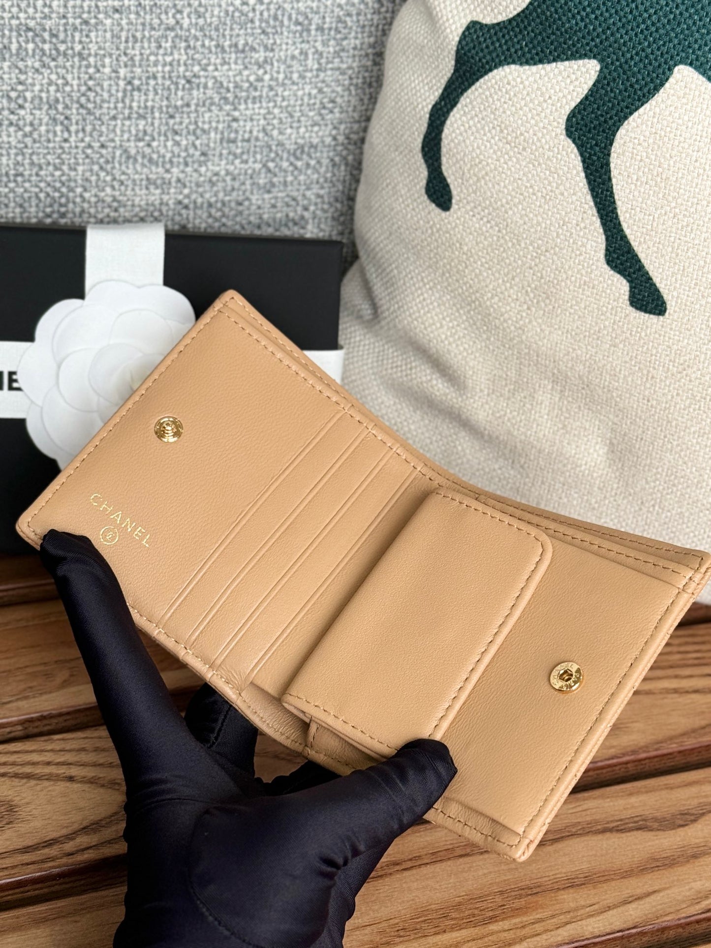 Genuine Leather Bifold Short Wallet | Multi-Card Slots + Coin Pocket | 12×12×3cm Compact Design