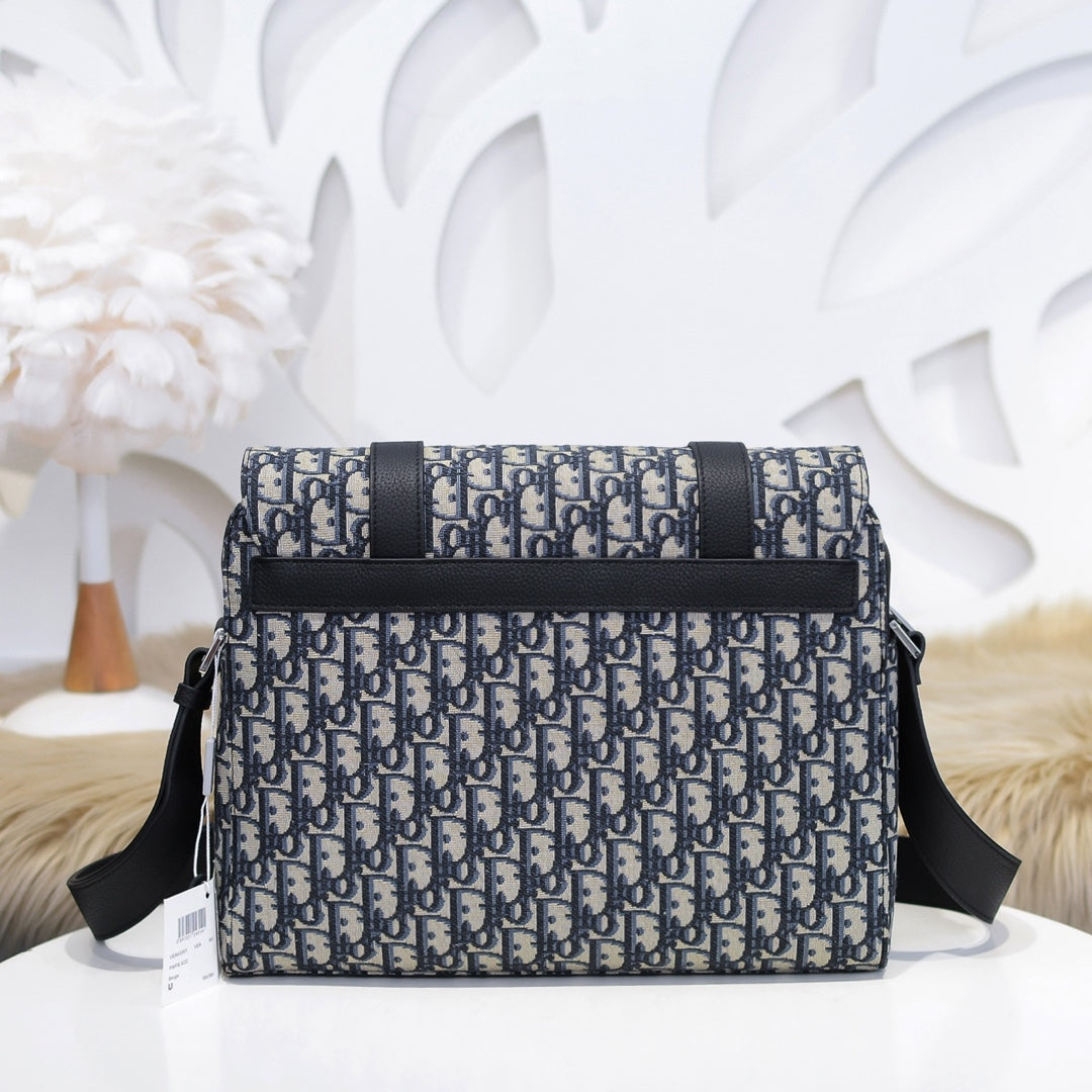 Dior Oblique Embroidery Messenger Bag 131-10 | 33cm Black Jacquard & Grained Calfskin Adjustable Crossbody Bag