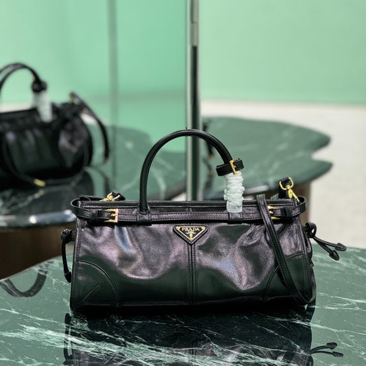 [2023 AW New] SoftLux Short Handle Waxed Leather Bag Vintage Gold Hardware with Triangle Logo 32cm Convertible Crossbody Tote