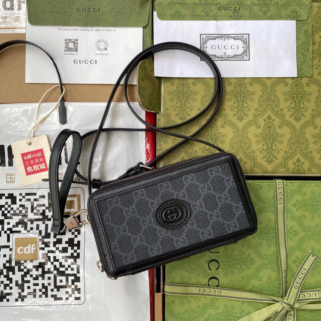 Gucci Meo Vintage Interlude Mini Bag - 18×10×7cm Black PVC Retro Cat Emblem Crossbody Bag with Modern Edge