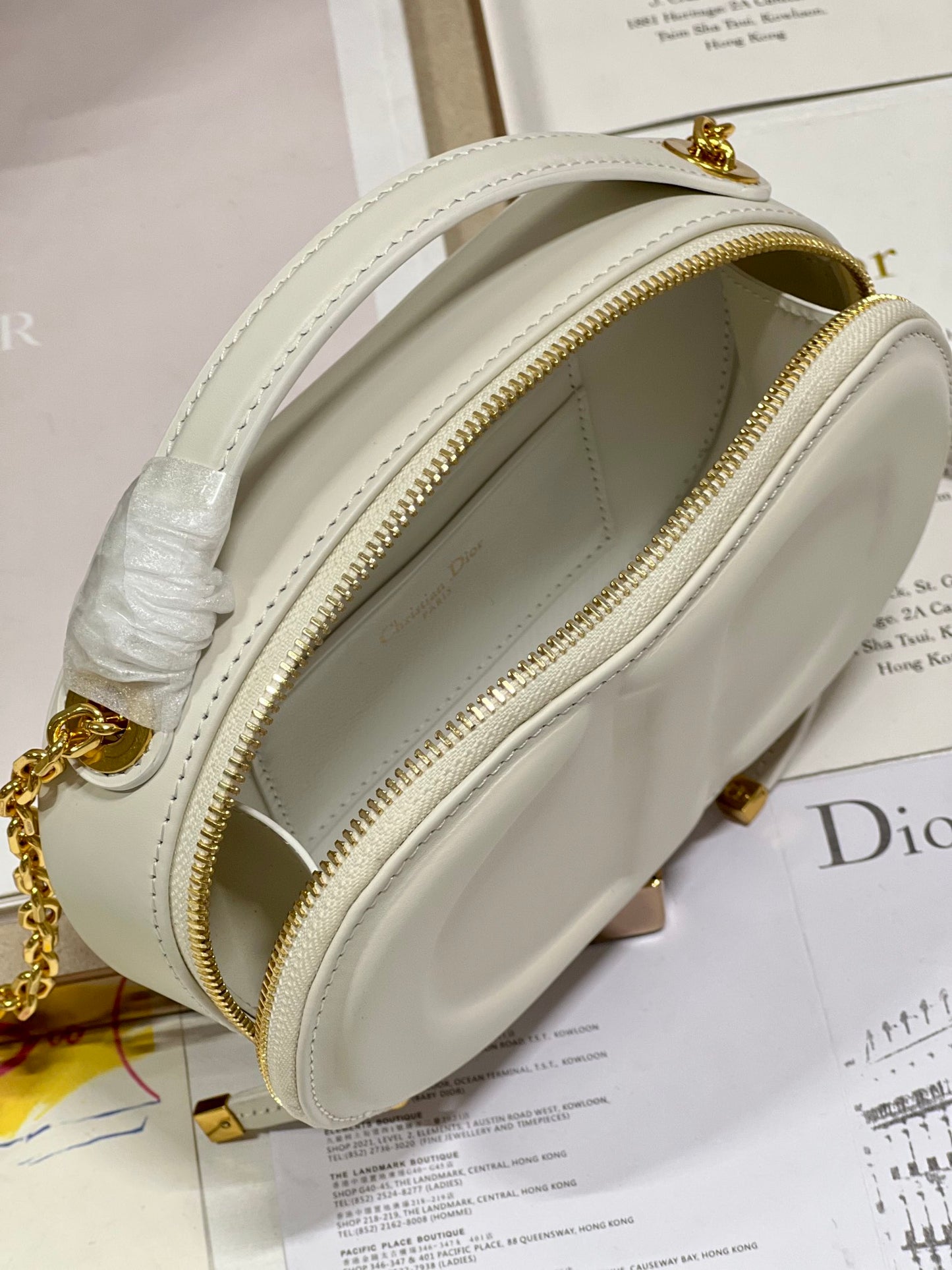 Dior CD Signature White Calfskin Camera Bag - Maria Grazia Chiuri's 2023 RTW Ellipse Crossbody with Detachable Chain Strap (Includes Dust Bag)