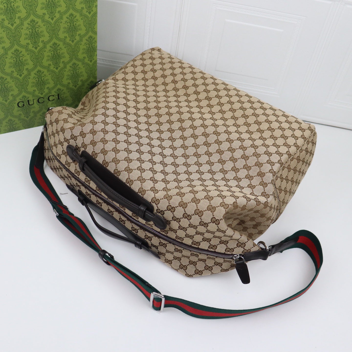 Gucci 2025 Spring-Summer Collection Travel Bag - 821688 Beige & Brown GG Canvas, 44×36×18cm Structured Luggage with Embossed Logo