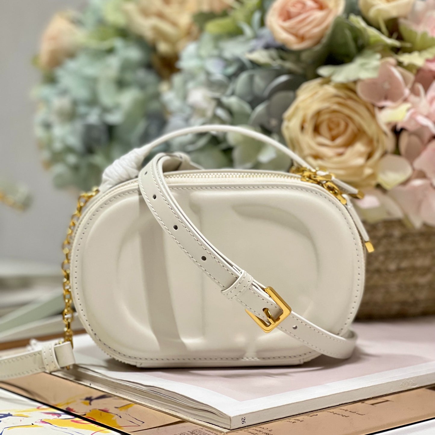 Dior CD Signature White Calfskin Camera Bag - Maria Grazia Chiuri's 2023 RTW Ellipse Crossbody with Detachable Chain Strap (Includes Dust Bag)