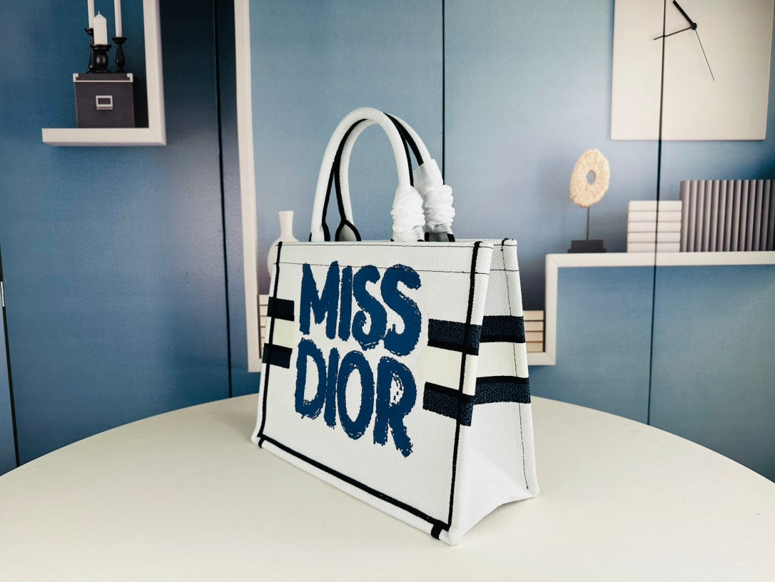 36cm Embroidered Tote Bag - Archival Canvas & Detachable Organizer (Designer-Inspired Work Bag)