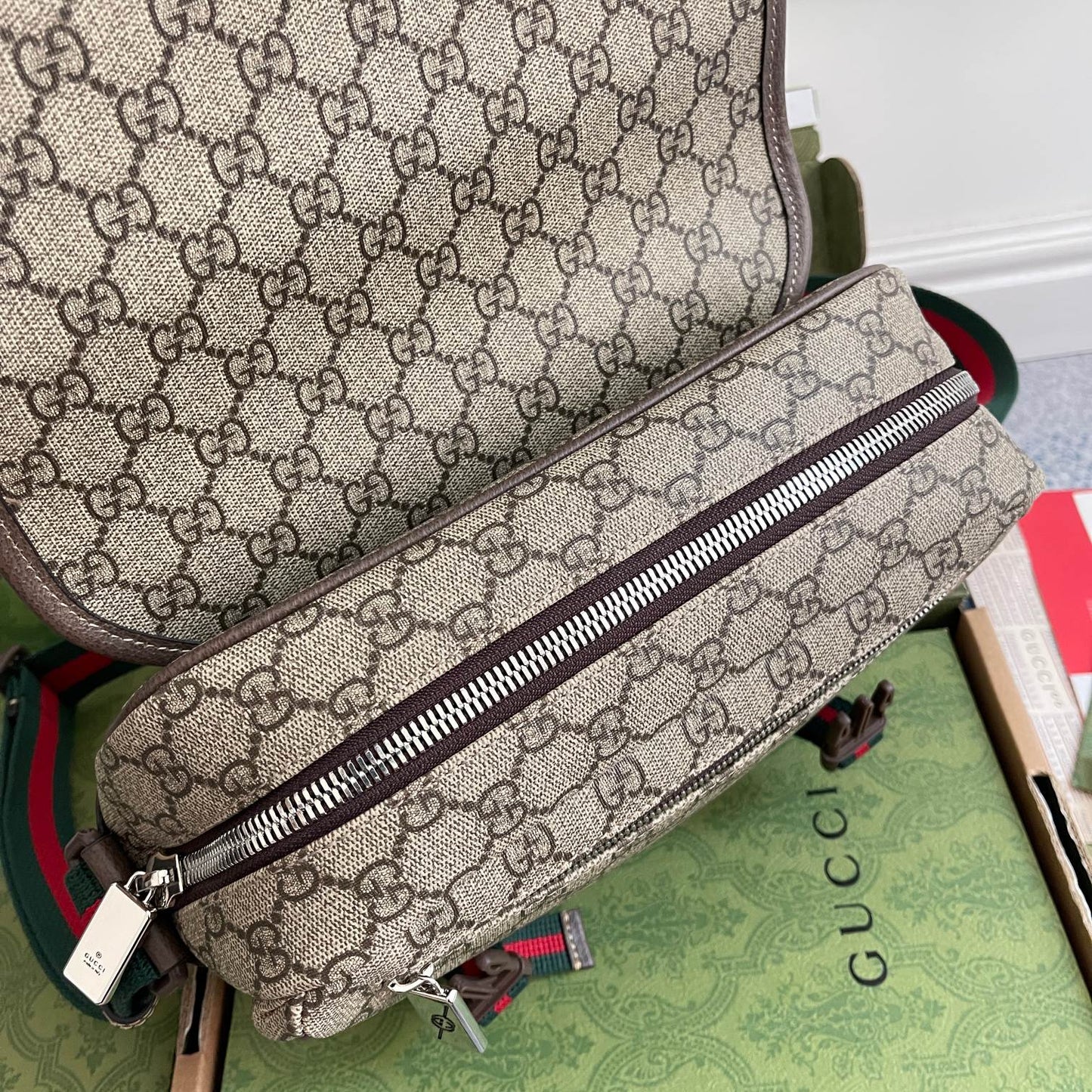 GUCCI New Coffee Resin Tote Bag｜Original Premium Quality｜Real Photos｜27cm(W) x 20cm(H) x 10cm(D)｜Ready to Ship