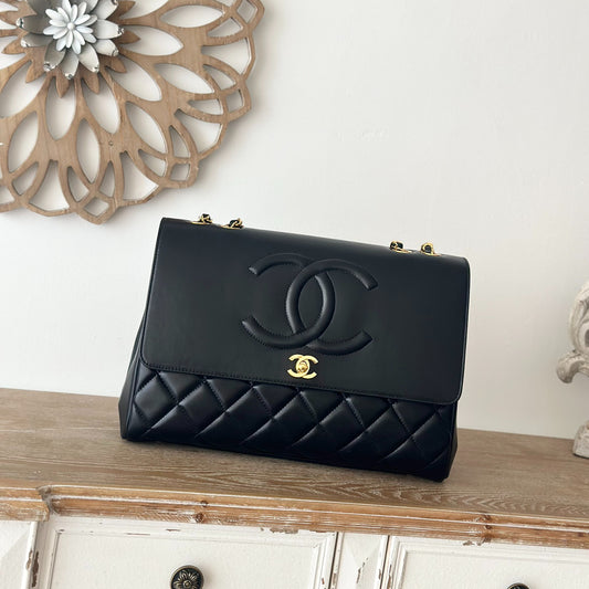 CHANEL Black Lamb Skin Double Chain Shoulder Bag 33x23x11cm | Caviar Quilted Series, Spacious Fiber Lining