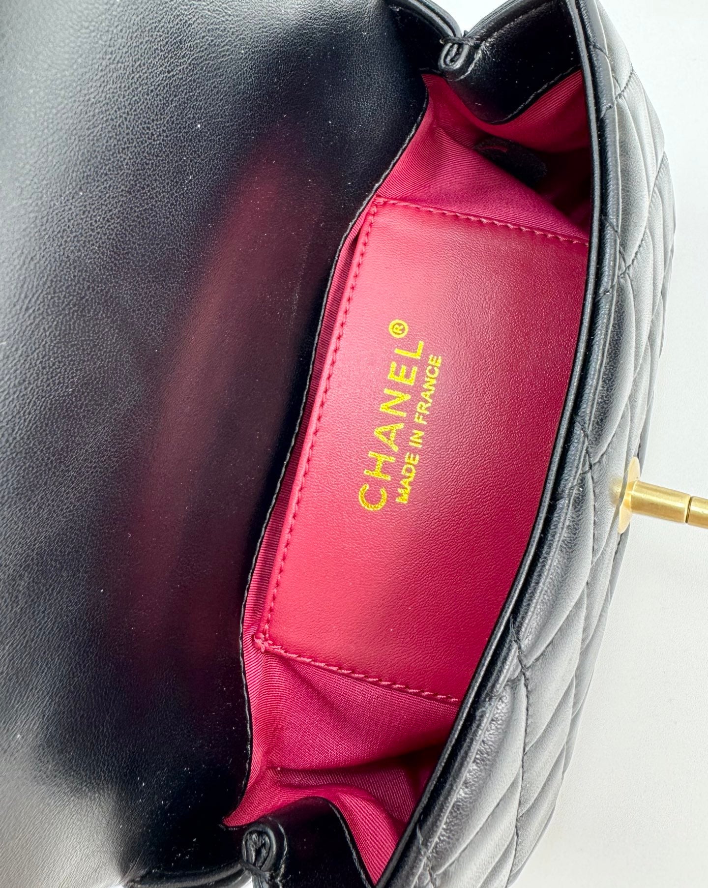 Chanel 24A Black Gold Tassel Chain Flap Bag | Classic Double Gold Pearls Design | 18*11.5cm Luxury Handbag
