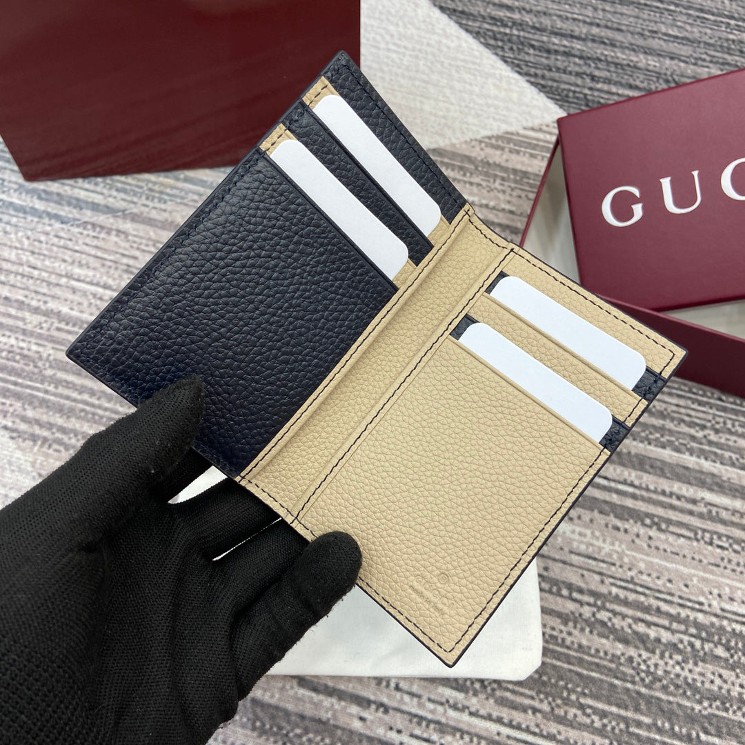 Gucci 2025 Early Spring Collection Green Calfskin Leather Bifold Wallet - Iconic Motif, Slim & Portable