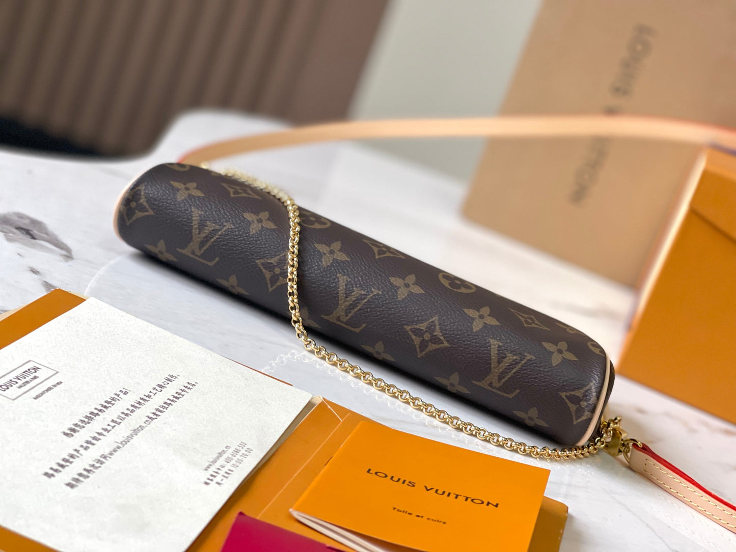 Vintage EVA Handbag | Premium MB Chip Edition Genuine Leather | A-Grade Steel Hardware | Imported Original Fabric | Duty-Free Factory Packaging