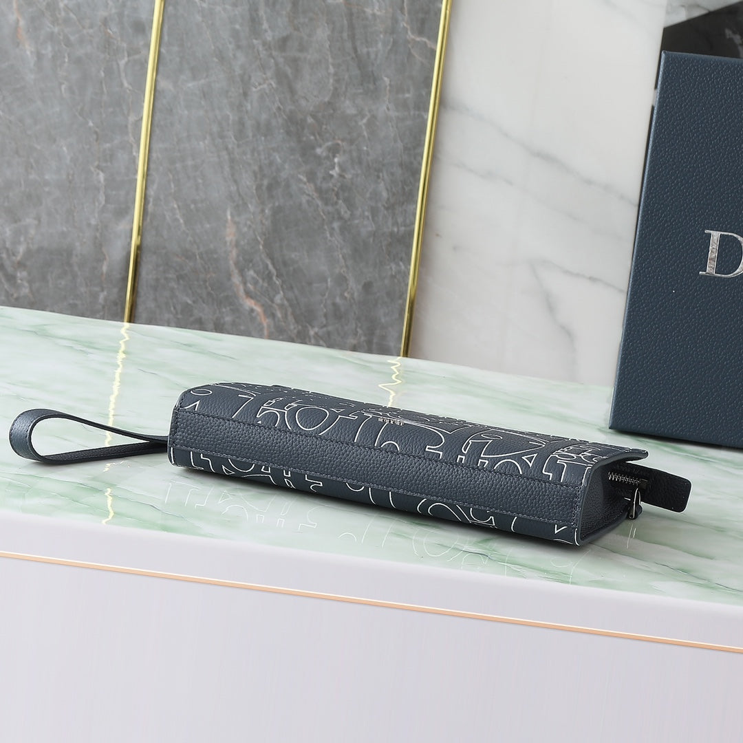 Dior Navy Blue A5 Triangle Clutch｜3D Gravity Embossed Leather｜6 Card Slots & Detachable Strap