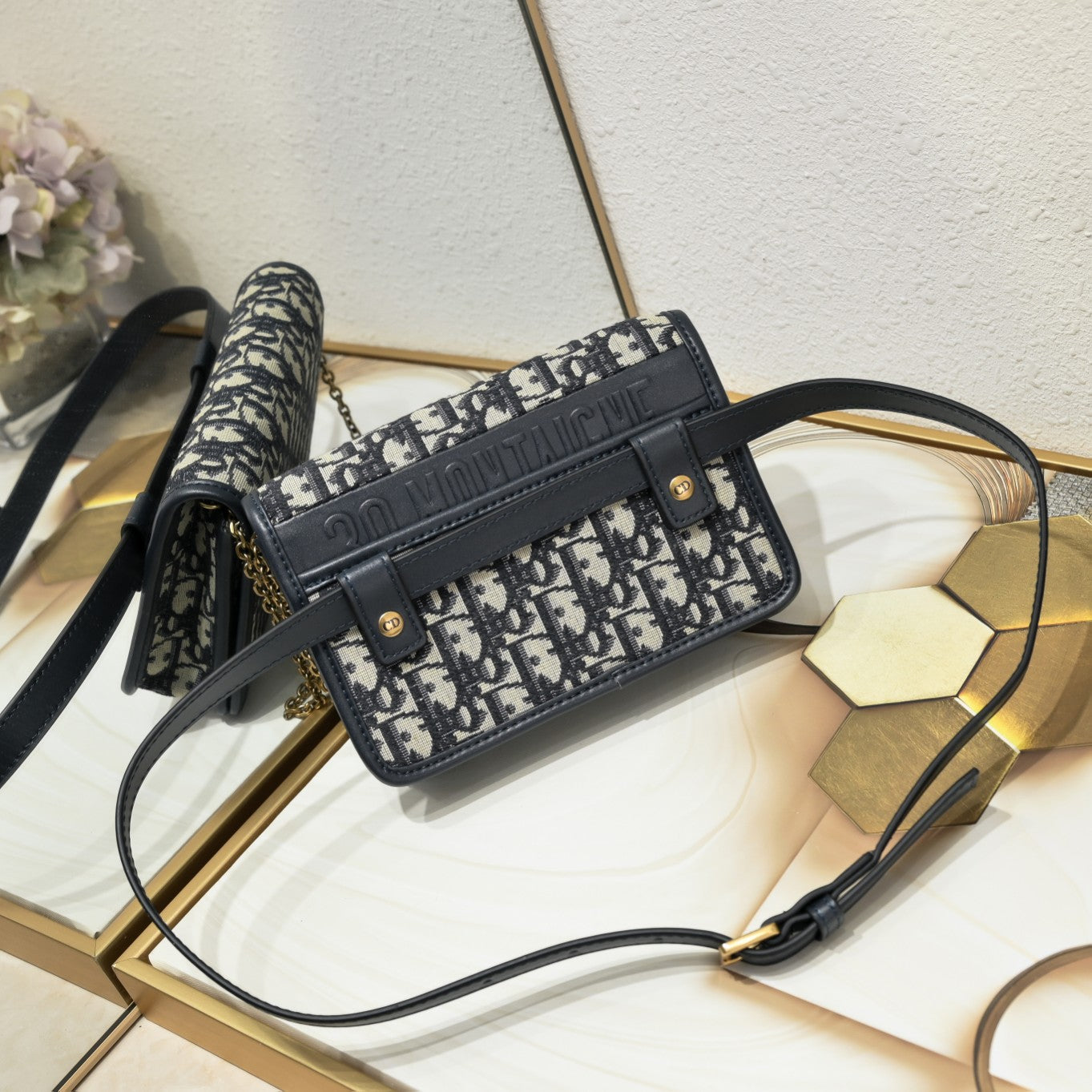 Dior 30 Montaigne Blue Oblique 2-in-1 Multifunctional Clutch Bag - Belt Strap/Shoulder/Crossbody/CD Emblem