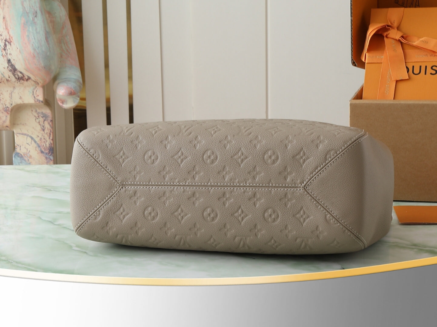 Anytime Medium Bag | 1988 Omenade Archive Re-edition | Monogram Emeinte Leather with Detachable L-Lock 42×27×14cm