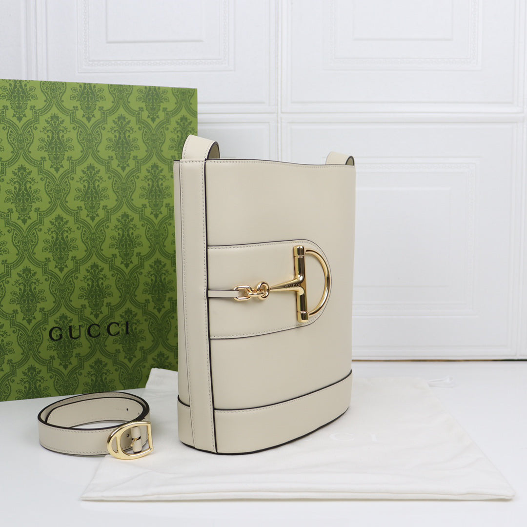Gucci 73 Horsebit Bucket Bag SS2025 | Ivory White Oversized Tote with 3-Way Carry | 26x27.5x11.5cm