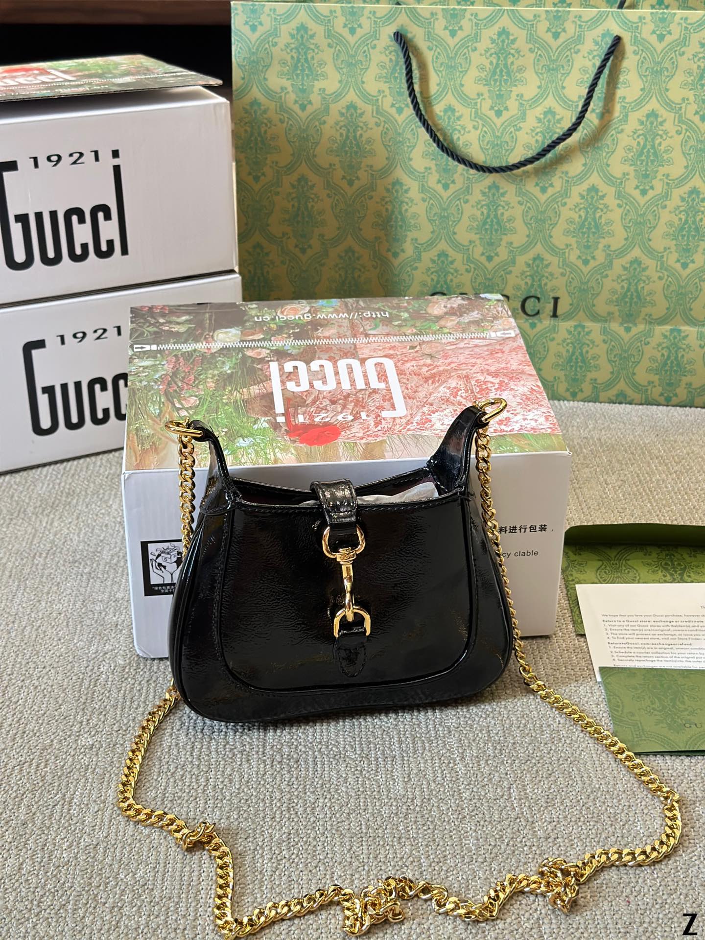 Gucci New Jackie Bag – Romantic Luxury in Multi-Colors Smooth/Waxed Leather 18x13cm Timeless Elegance