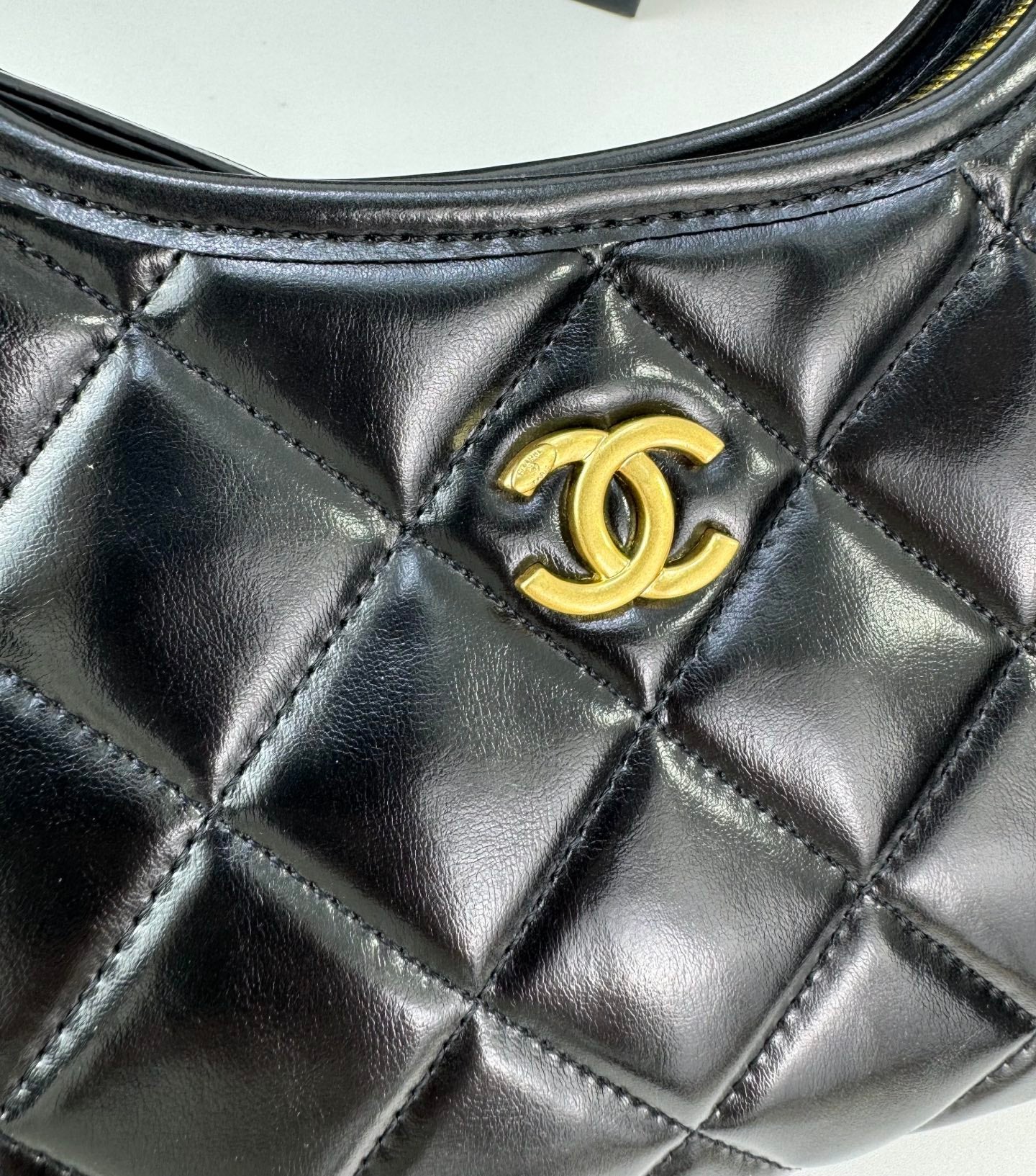 Chanel Sakura Pink Hobo Bag | 24K Gold Chunky Chain Strap | 22cm Lightweight Wax Leather Crossbody
