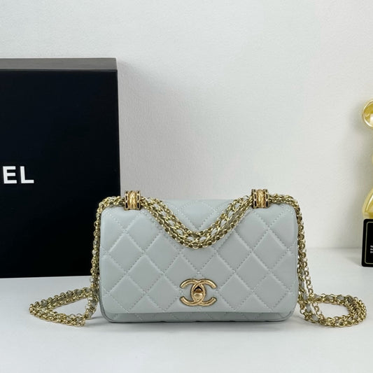 Chanel 24A Black Gold Fringe Chain Flap Bag｜Double Gold Bead Classic Design｜18cm Luxury Crossbody Bag