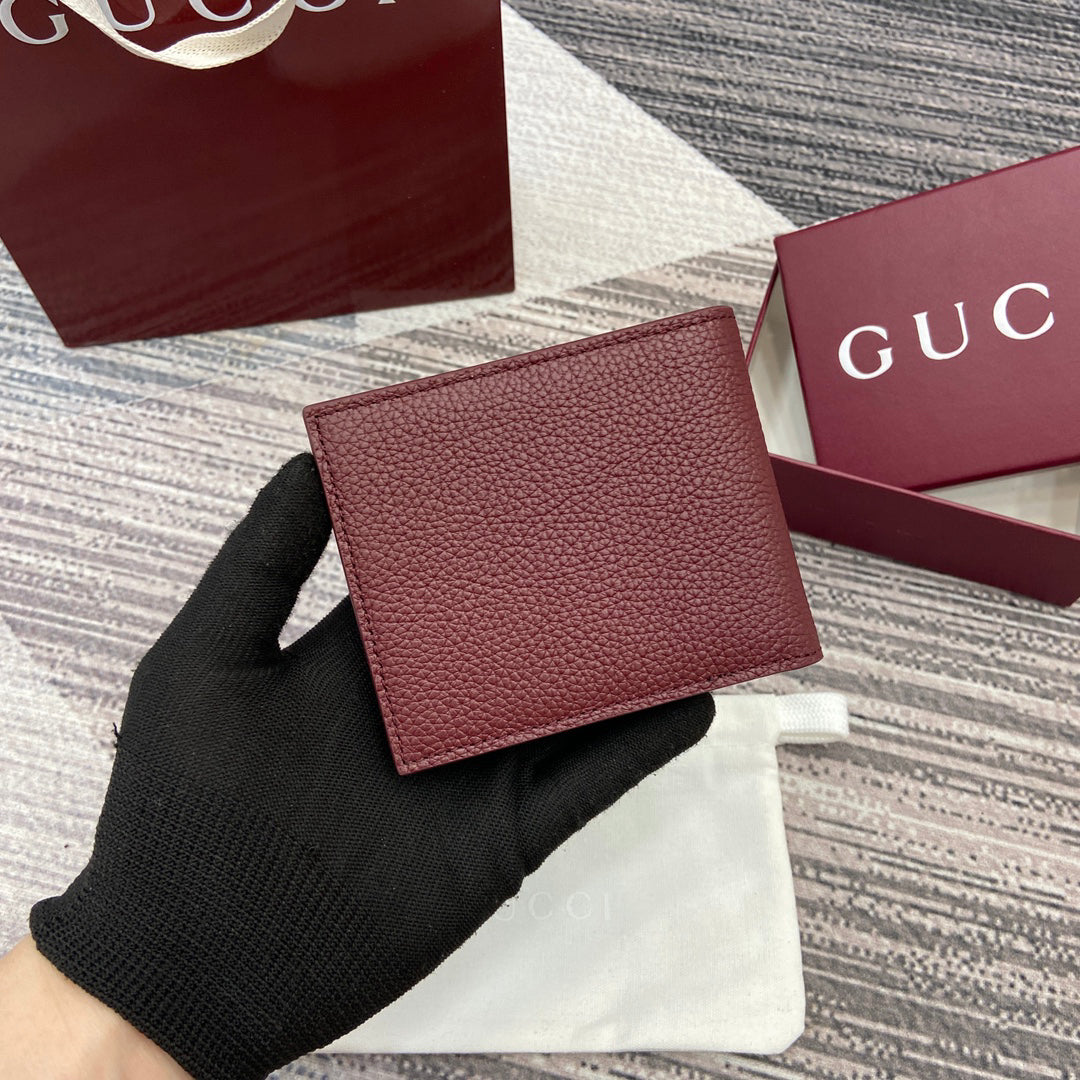 Gucci 2025 Early Spring Collection Green Calfskin Leather Bifold Wallet - Iconic Motif, Reimagined Elegance