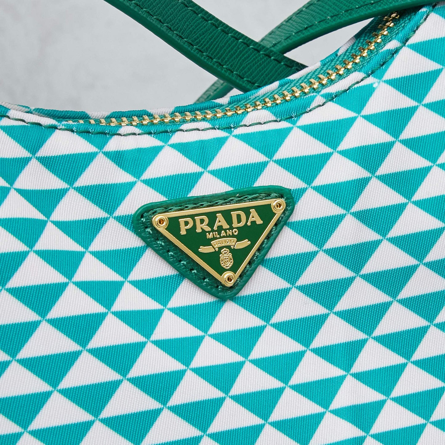 🔥 Prada Hobo 3-in-1 Transformer｜22×17×6cm Leather+Chain - 3 Looks 1 Bag