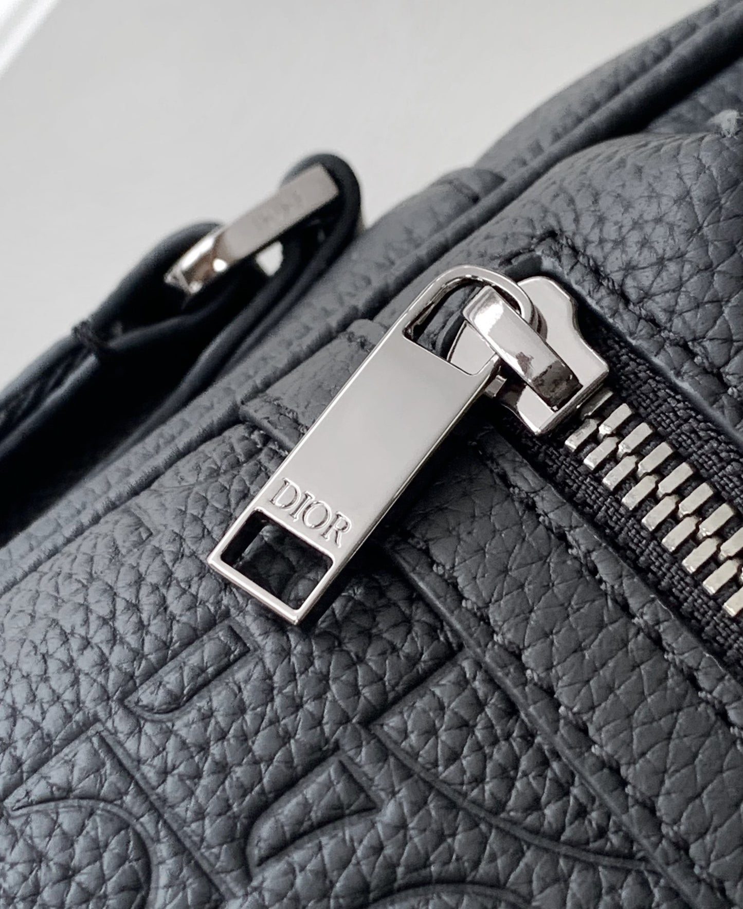 Dior Rider 2.0 Gravity Embossed Messenger Bag | 2024 Fall Men's Collection | Adjustable Strap | Leather Crossbody