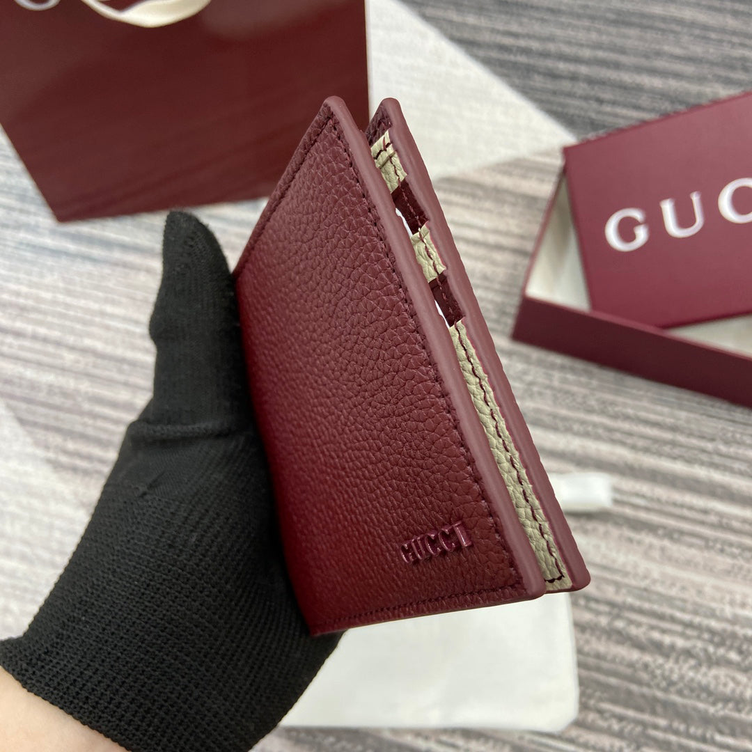 Gucci 2025 Early Spring Collection Green Calfskin Leather Bifold Wallet - Iconic Motif, Reimagined Elegance