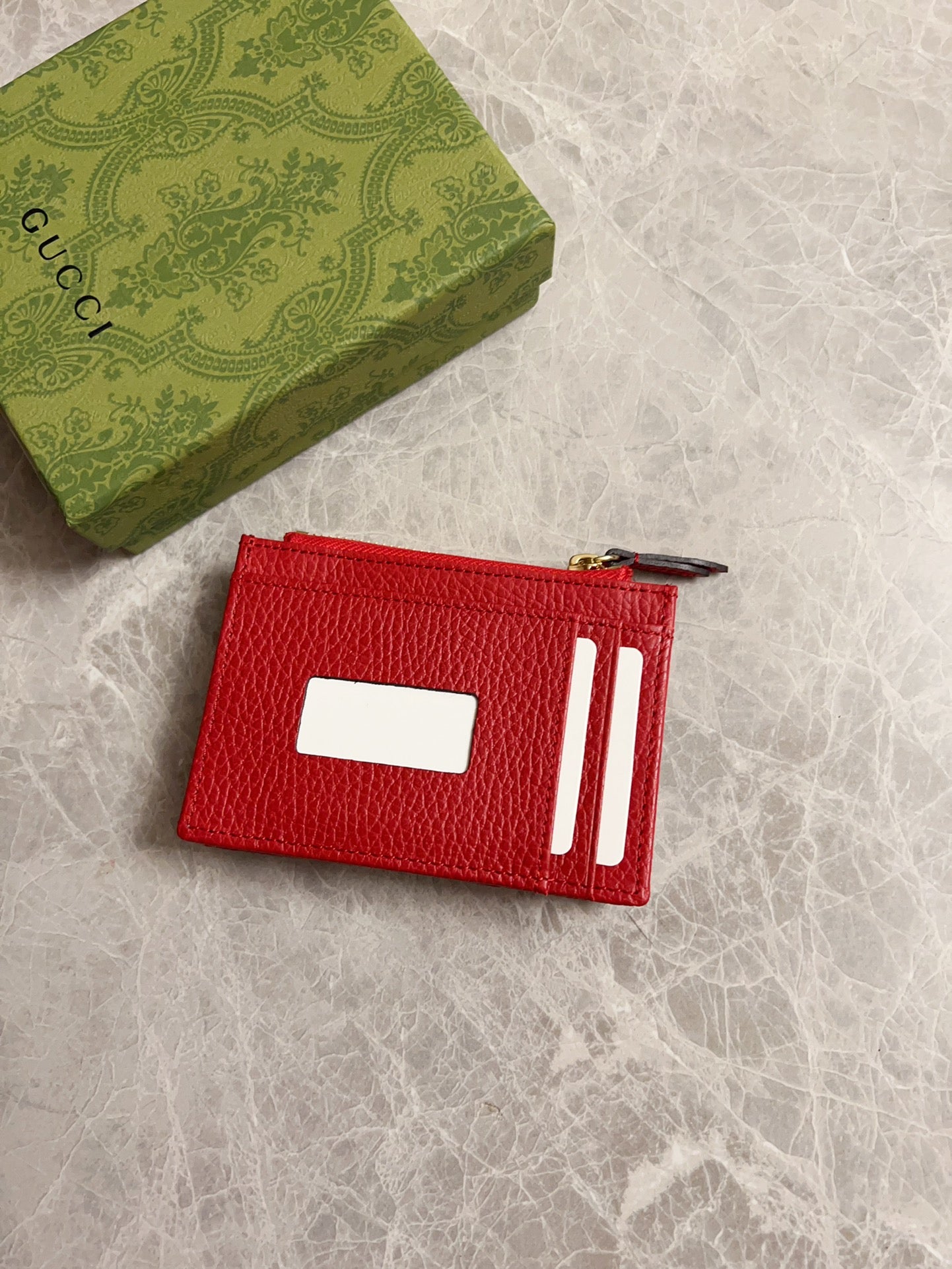 Gucci CY Series 574804 Vintage Slim Card Holder - 12×8cm Multi-Pocket Leather Wallet with Zip Compartments