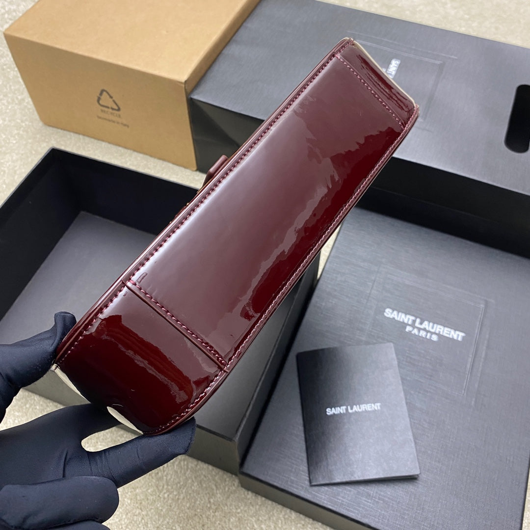 👜 2024 SS Patent Leather Wine Red Gold Underarm Bag Le5A7 Hobo | Adjustable Strap Luxury Shoulder Bag