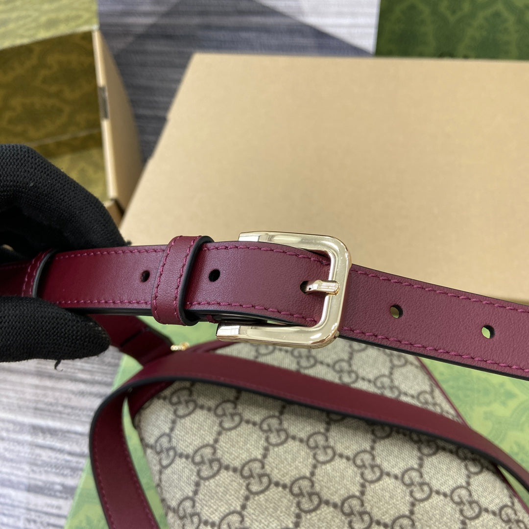 GUCCI Horsebit 1955 Burgundy Mini Shoulder Bag｜Valentine's Campaign｜Embossed GG Canvas｜20×14×5cm