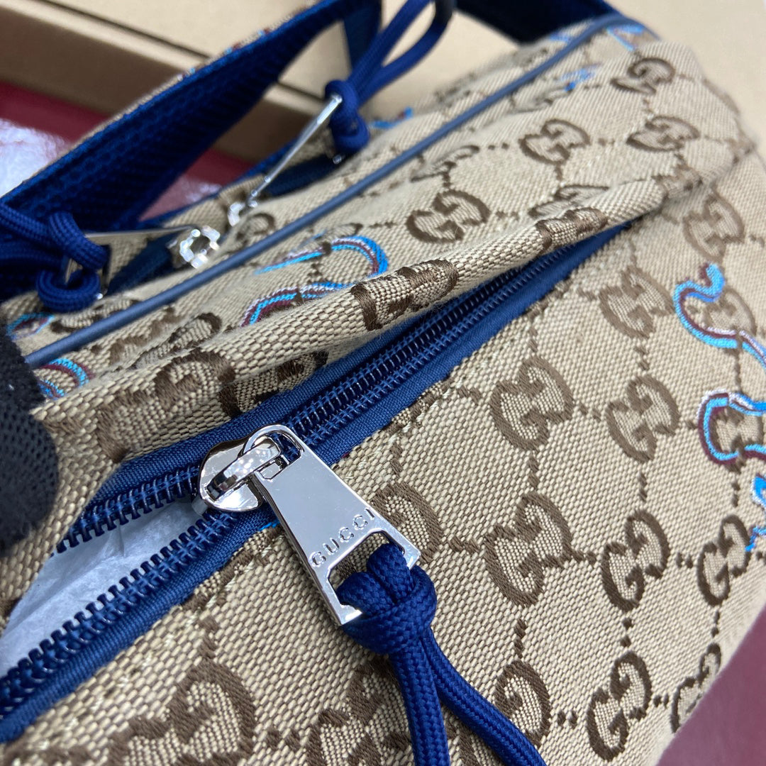 Gucci 2025 Early Spring Men's Snake Embroidery Contrast Backpack in Beige/Dark Brown/Blue