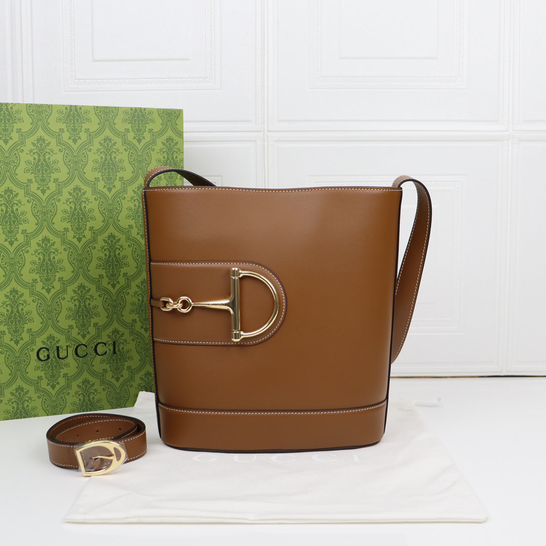 Gucci 73 Horsebit Bucket Bag SS2025 | Mocha Brown Oversized Tote with 3-Way Strap | 26x27.5x11.5cm