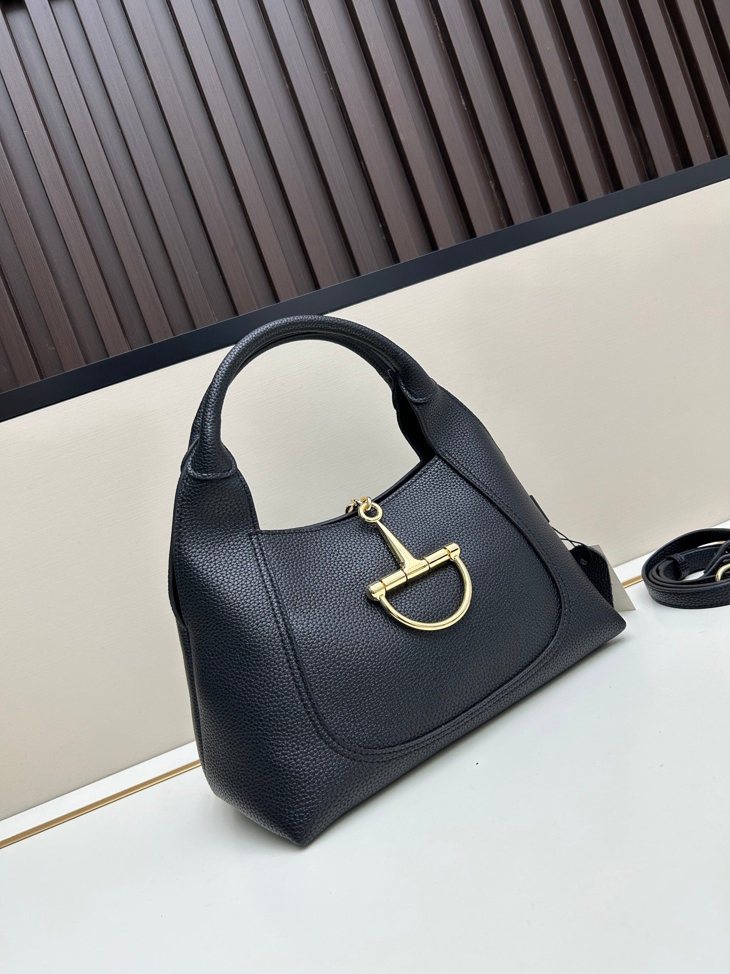 GUCCI Softbit Calfskin Convertible Tote Bag 27.5x21x16cm with Gift Box - 2024 New Women's Work Bag (Premium Gift Set)