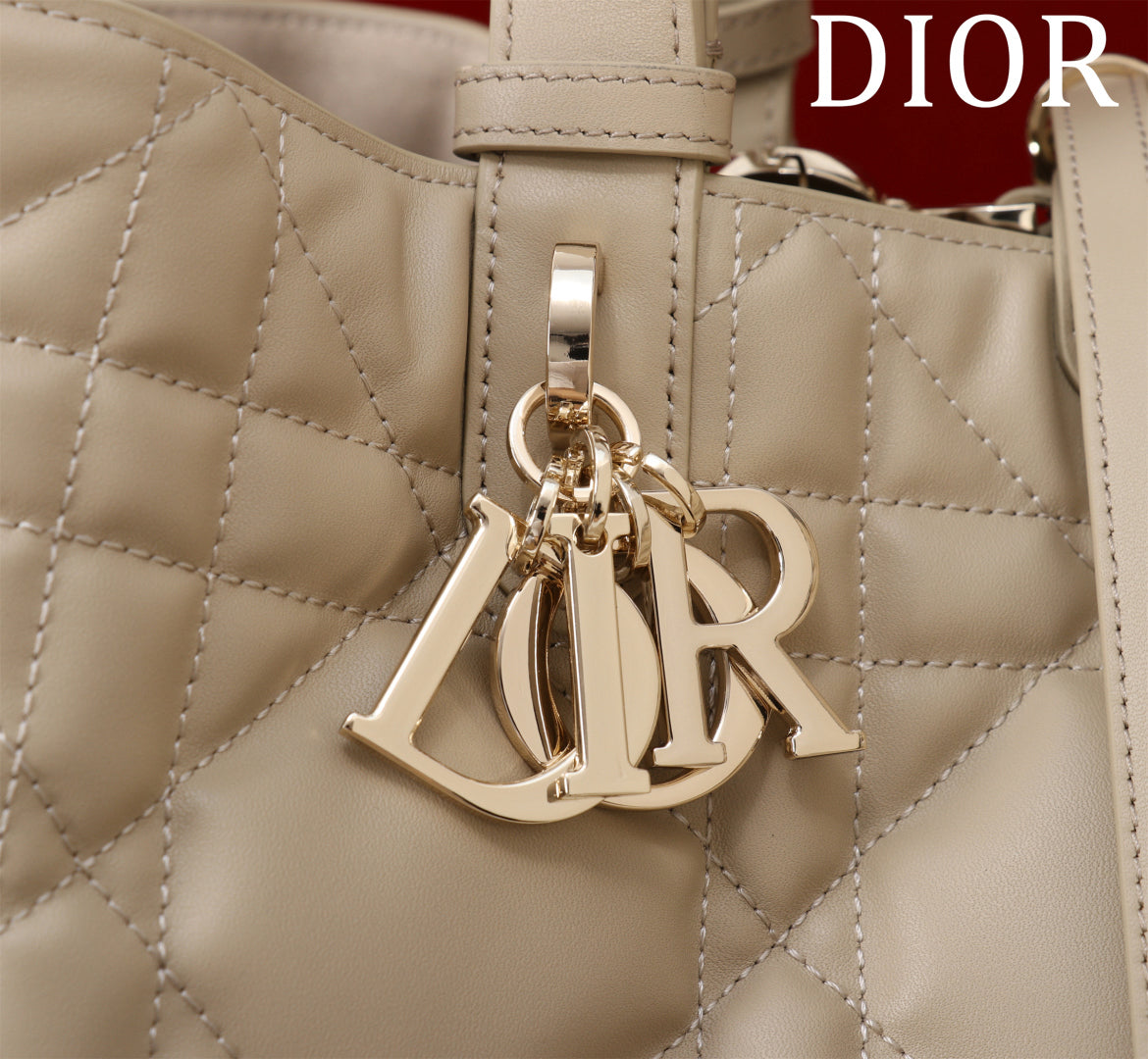 Beige Calfskin Tote Bag｜Drawstring Closure & Detachable Pouch｜Adjustable Leather Handles｜Medium 28.5×21.5×19cm