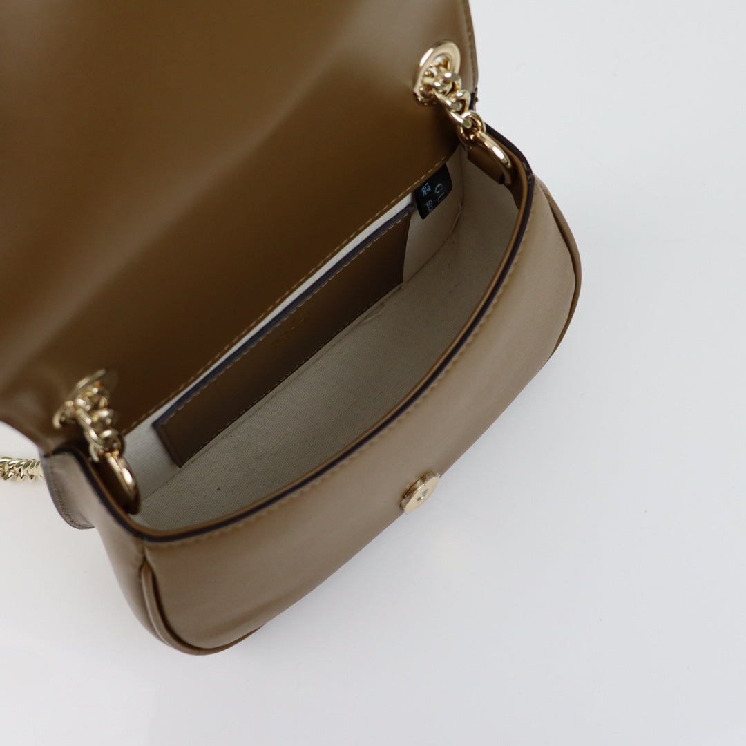 Gucci Blondie Vintage Logo Bag | 1970s Retro Design, Detachable Adjustable Strap, 21.5x11x8cm